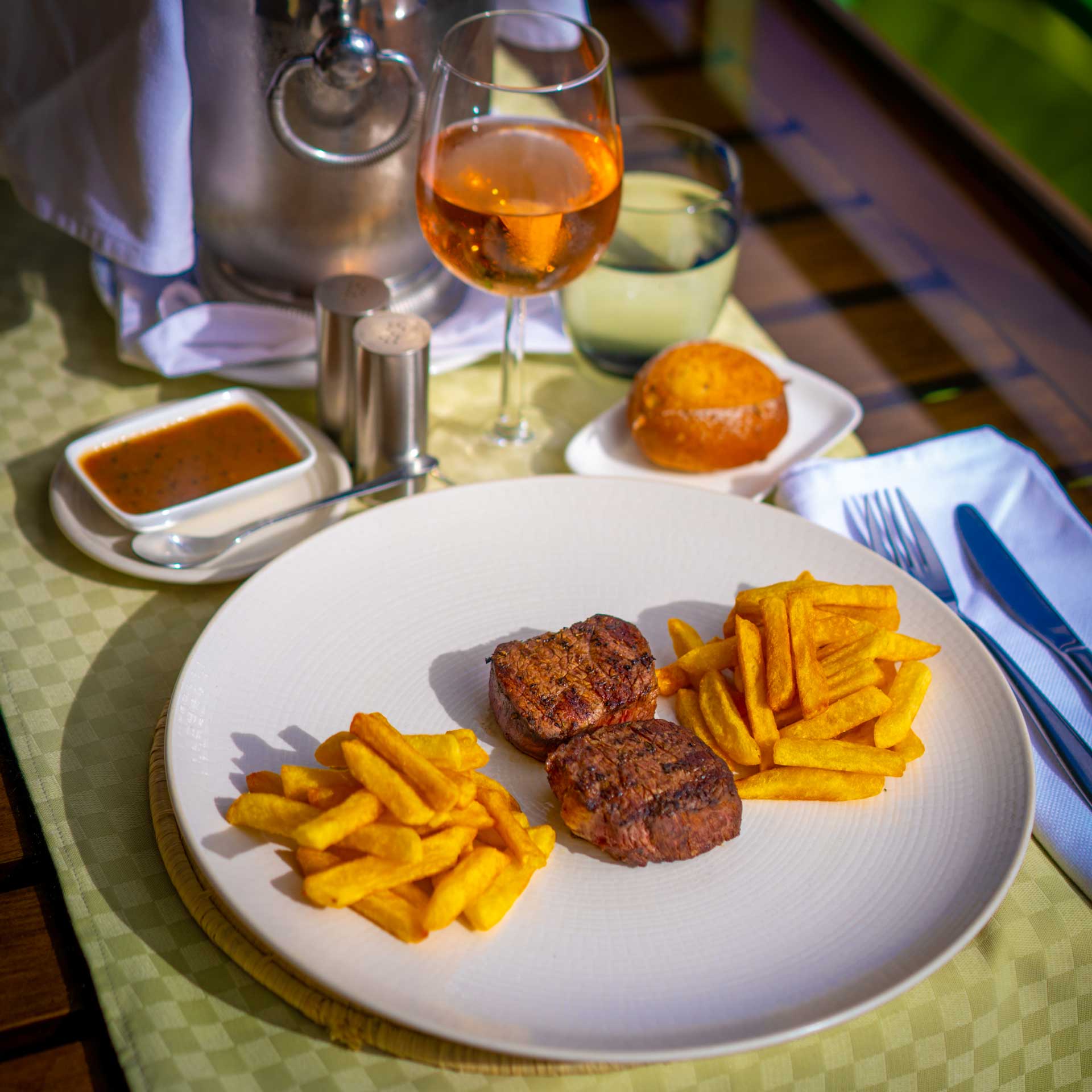 Plat d'un restaurant des hôtels Palissandre Madagascar